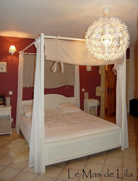 Maison D'Hotes Le Mas De Lila Вер-Пон-дю-Гар Екстер'єр фото
